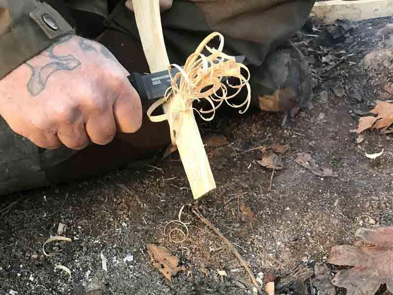 Mora Garberg Carbone Noir : Poignard Full Tang Tactic Multi-Mount