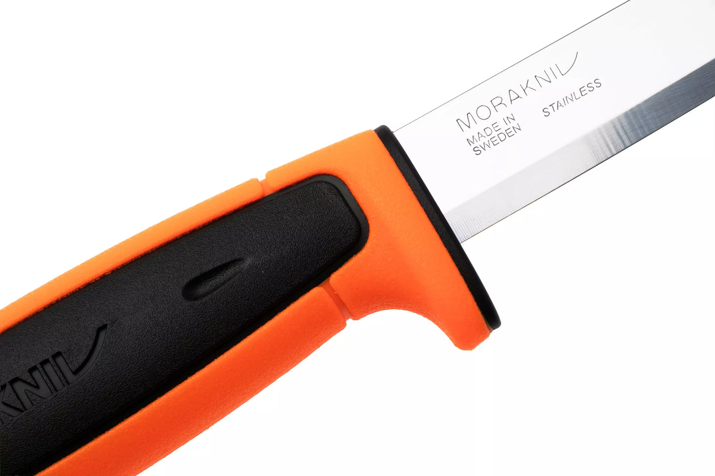 Couteau Morakniv Basic 546 Orange & Noir (13626) – Visibilité et Performance Inoxydable