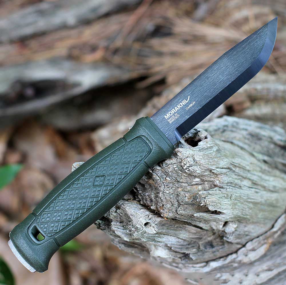Morakniv Garberg Messer, Klinge aus schwarzem Kohlenstoffstahl – grüner Griff – individuell anpassbar