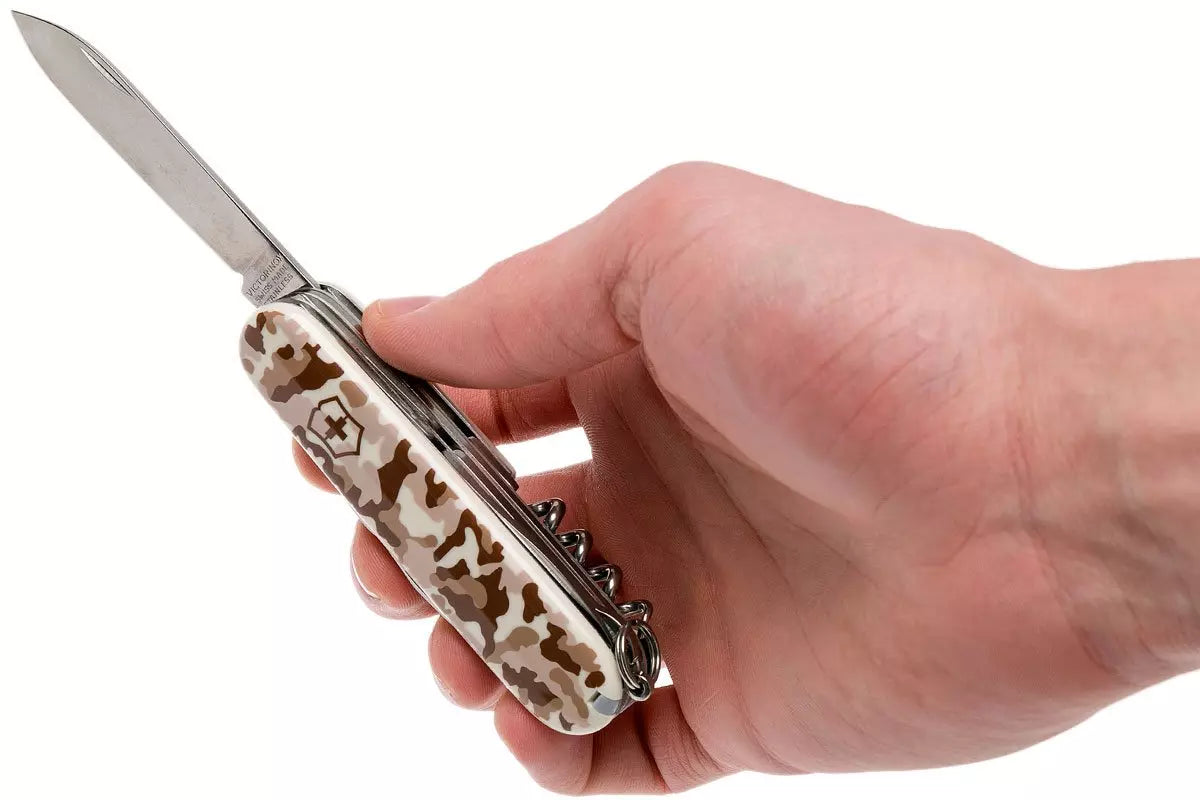 Švicarski nož Victorinox Huntsman Pustinjski Kamuflaža – 15 funkcija (1.3713.941)
